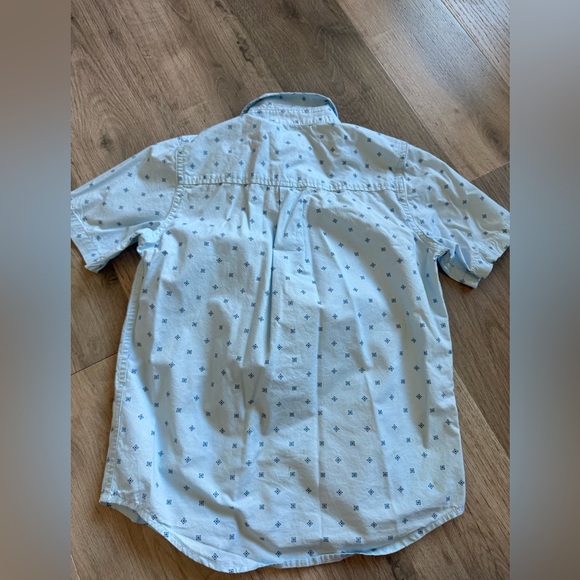 2 boys button down tops - Picture 5 of 8
